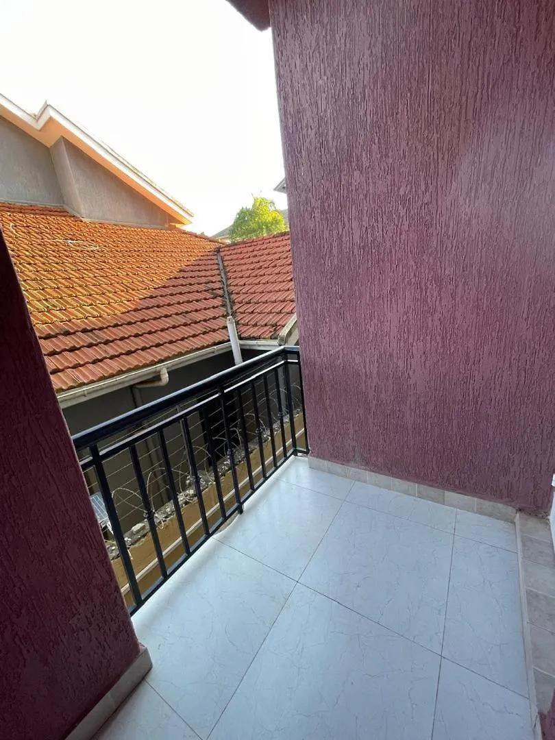 Posh Apartment Munyonyo Kampala 0*,